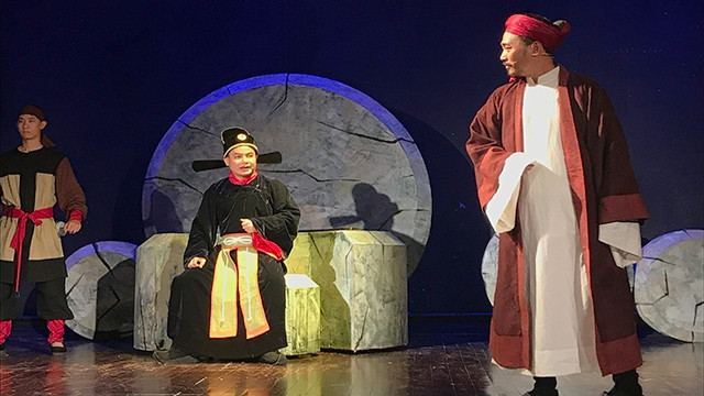 Một cảnh trong vở diễn “Thế Sự”.