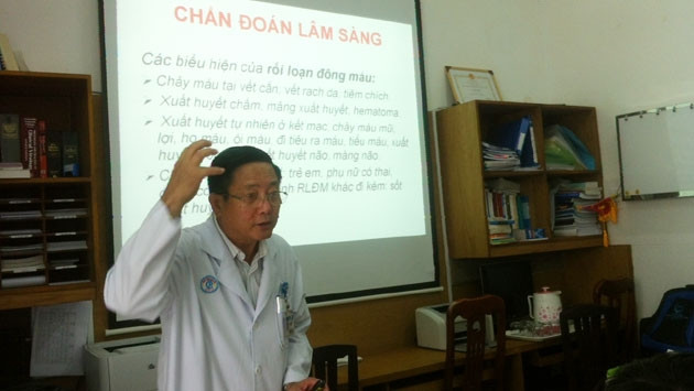 Không buộc ga-rô khi bị rắn lục đuôi đỏ cắn