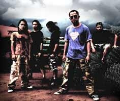 Ban nhạc Titanium.