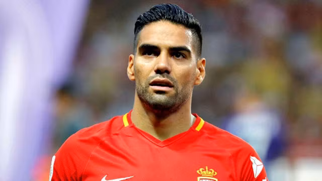 Radamel Falcao có thể gia nhập Lazio hoặc AC Milan