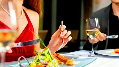 Có rất nhiều cách để giảm cân, nhưng chung quy cơ bản đều chỉ nhằm tiết chế ham muốn ăn uống quá độ