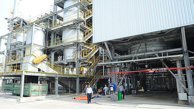 Dây chuyền xử lý rác thải thành điện năng tại bãi rác Nam Sơn (Sóc Sơn, Hà Nội). Ảnh: HẢI NAM