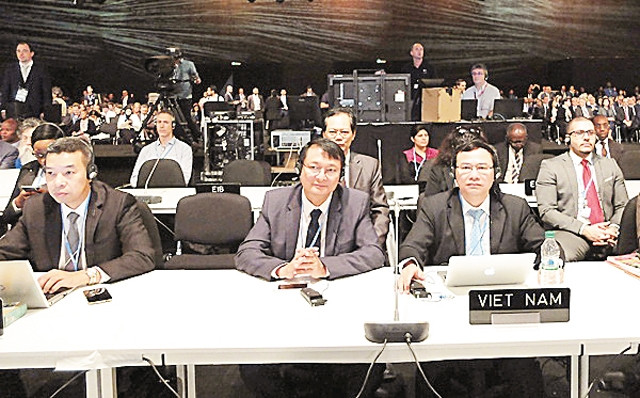 Đại diện Việt Nam tham gia công bố phê chuẩn Thỏa thuận Pa-ri, tại Hội nghị COP 22 ở Ma-rốc.