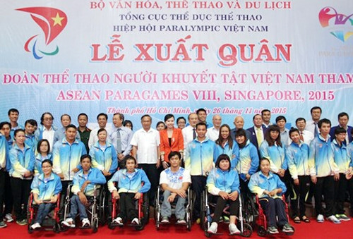 Đoàn thể thao người khuyết tật Việt Nam tại Lễ xuất quân dự ASEAN Para Games 8.