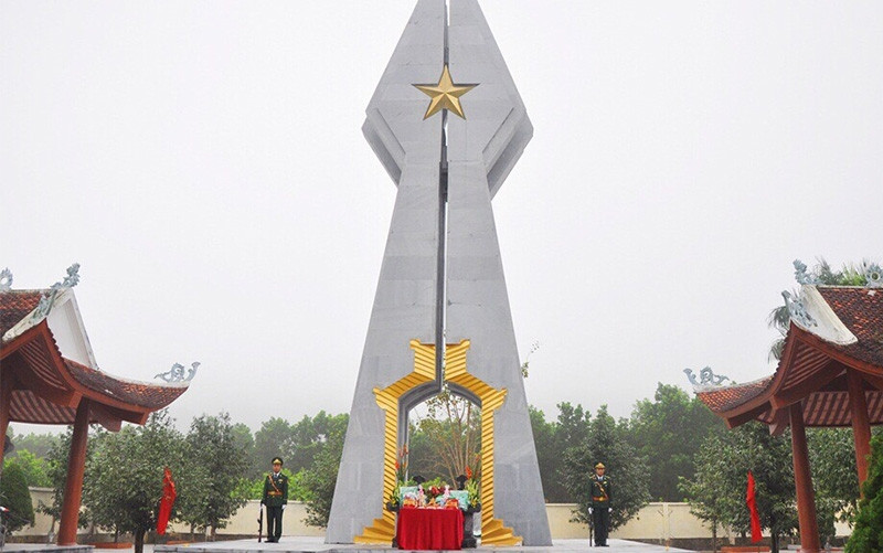 Đài tưởng niệm Pò Hèn (Móng Cái).