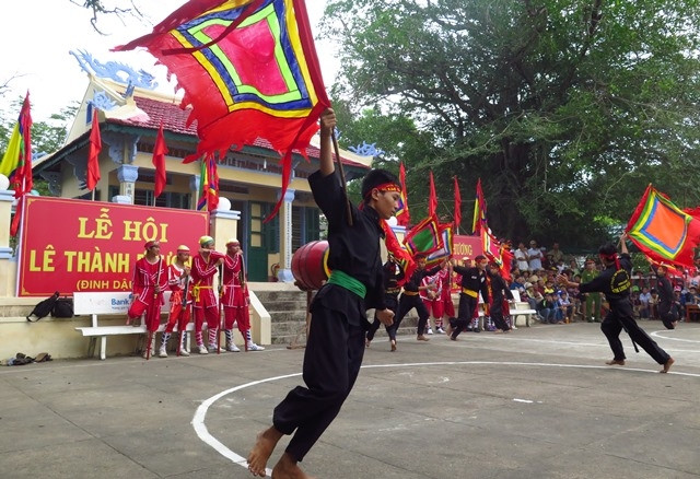 Các hoạt động tại lễ dâng hương.