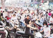 Hạn chế xe máy: cần một "giải pháp niềm tin"