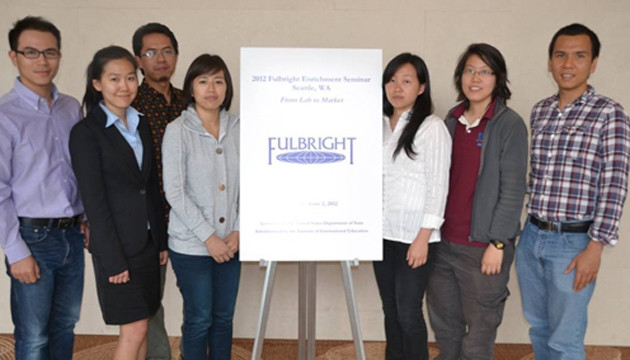 Các sinh viên Fulbright từ Việt Nam và Thailand tại một hội thảo (Ảnh: Northwest Asian Weekly)