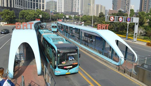 Xe buýt nhanh BRT là loại hình giao thông công cộng có khả năng vận chuyển lớn. (Ảnh minh họa)