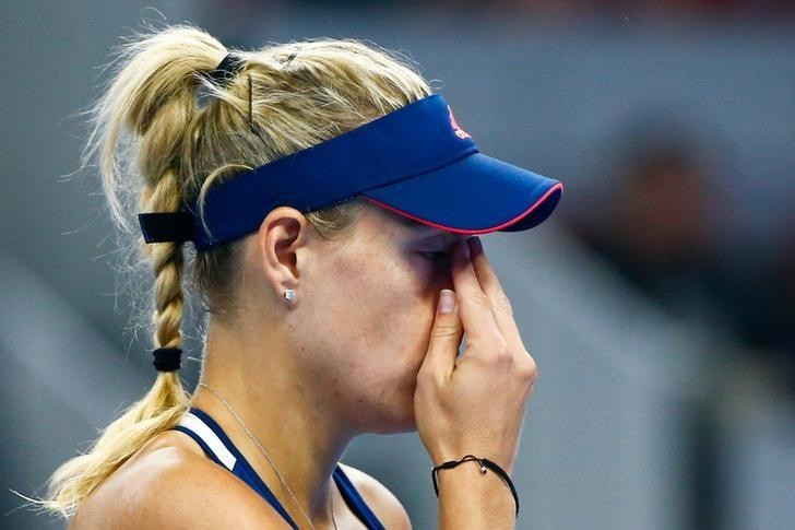 Đây là năm thứ hai liên tiếp Angelique Kerber bị loại ngay từ vòng một tại Roland Garros. Ảnh: Reuters