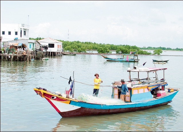 Sau một chuyến đi biển của ngư dân Cần Thạnh (Cần Giờ).