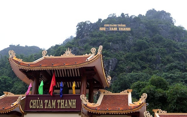 Chùa, động Tam Thanh.