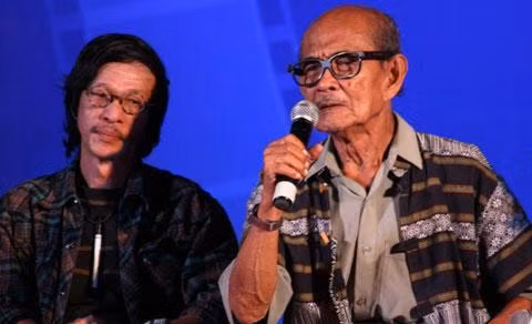 Nghệ sĩ Hồ Kiểng trong một buổi giao lưu tại TP Hồ Chí Minh năm 2009.