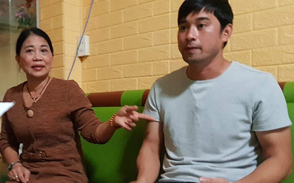 Bà Đinh Thị Lý và con trai Mai Thế Duy kể lại sự việc cách đây gần sáu năm khi bị nhóm côn đồ của Đường “Nhuệ” hành hung gây thương tích