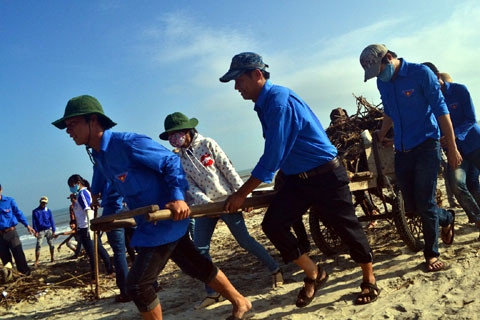 Lửa nhiệt huyết, tinh thần sáng tạo, quả cảm và sự nhân văn cần được khơi gợi và thổi bùng lên trong giới trẻ.