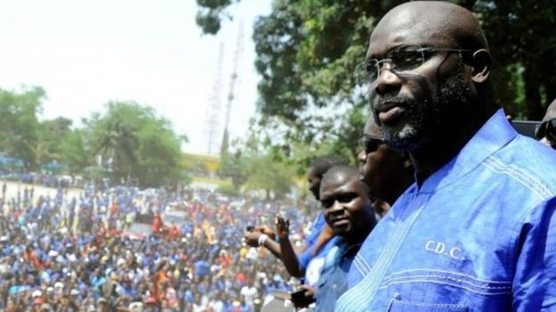 Cựu danh thủ George Weah được bầu làm Tổng thống Liberia