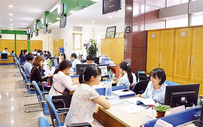 Thực hiện tinh giản biên chế giúp thành phố Cẩm Phả (Quảng Ninh) tiết kiệm hơn 420 vị trí so với định mức khung của Trung ương. Ảnh | TRẦN VƯƠNG