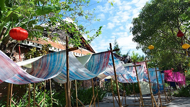 Vẻ đẹp mượt mà của lụa xứ Quảng.