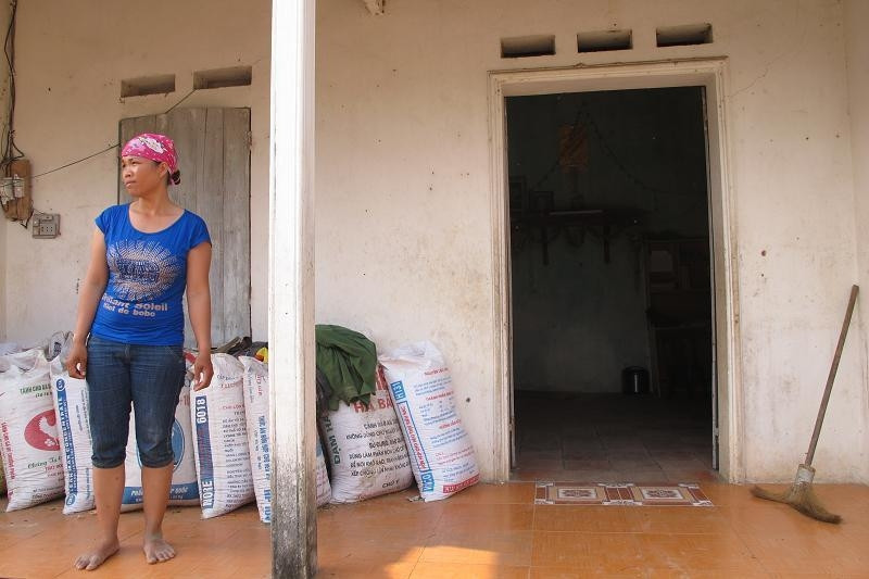 Chị Thủy, vợ của tử tủ Thân Nhân Thịnh.