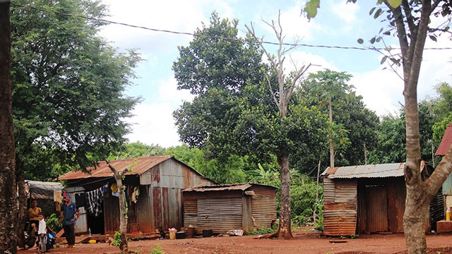Những suy nghĩ cổ hủ, lạc hậu là nguyên nhân dẫn đến tình trạng bất hòa giữa những người dân ở xã Bờ Ngoong.