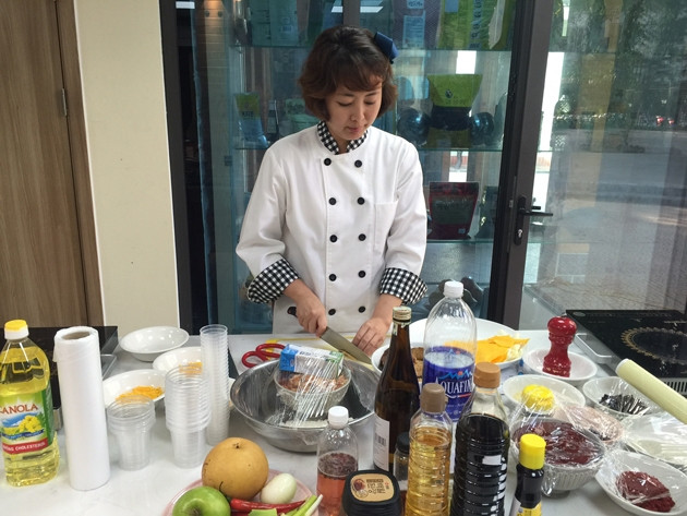 Nhà nghiên cứu ẩm thực Hàn Quốc Hong Shine.