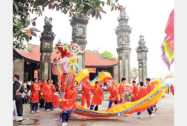 Lễ hội đình Chèm, phường Thụy Phương, quận Bắc Từ Liêm. Ảnh: PHƯƠNG LINH