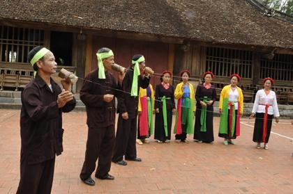 Một buổi sinh hoạt hát ống tại Tân Yên (Bắc Giang).