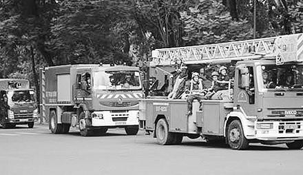 Lực lượng PCCC thành phố Hồ Chí Minh diễn tập phương án chữa cháy.