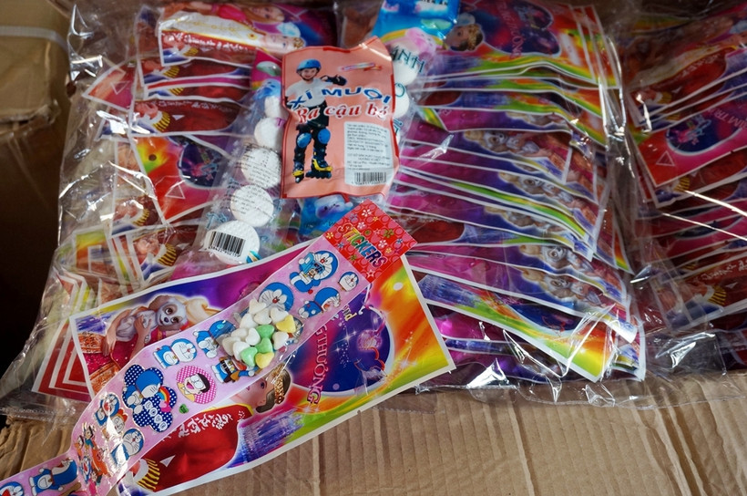 Kẹo có mã vạch của Trung Quốc bị bắt giữ.