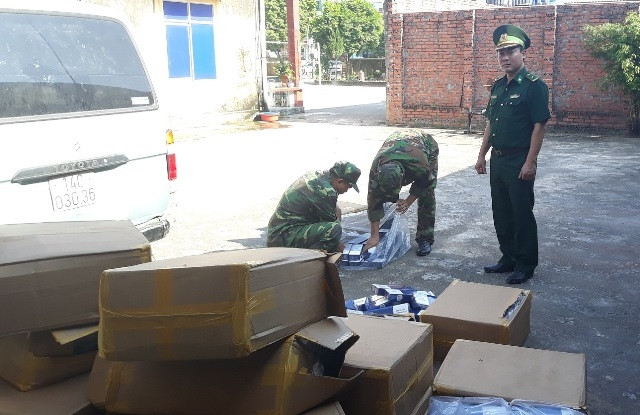 Bắt giữ gần 11 nghìn gói thuốc lá điếu nhập lậu