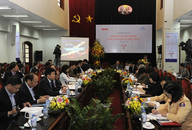 Góc nhìn đa chiều về văn hóa giao thông 