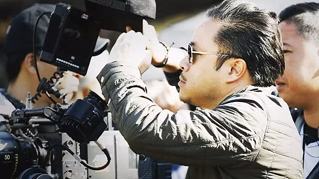 Đạo diễn Victor Vũ. Nguồn: FANPAGE ĐOÀN LÀM PHIM