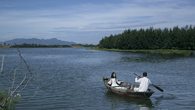 Cảnh trong phim Đảo của dân ngụ cư.