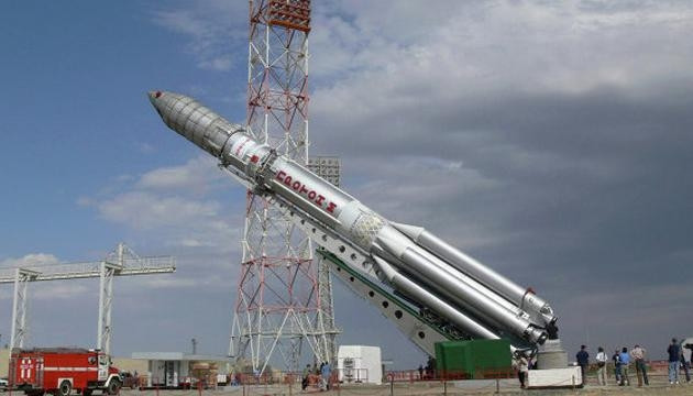 Tên lửa Proton-M mang theo ba vệ tinh thuộc hệ thống định vị vệ tinh toàn cầu Glonas
