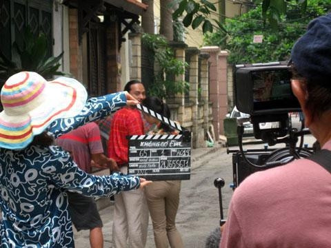 Các nhà làm phim sẽ giảm bớt thời gian, chi phí và công sức khi sử dụng thiết bị quay kỹ thuật số thay cho phim nhựa màu