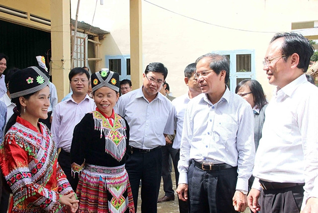 Lãnh đạo các tỉnh Tây Nguyên thường xuyên xuống gặp gỡ đồng bào các dân tộc, kịp thời tháo gỡ những khó khăn, tạo được lòng tin trong nhân dân.