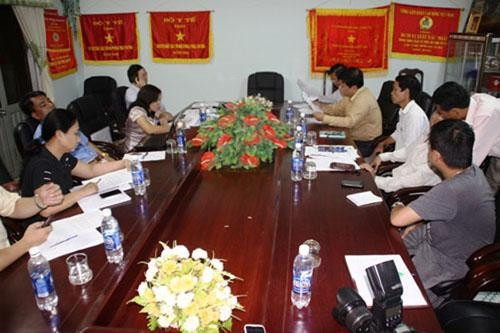 Đoàn công tác Bộ Y tế tìm hiểu quy trình cấp, bảo quản và sử dụng vắc -xin viêm gan B.