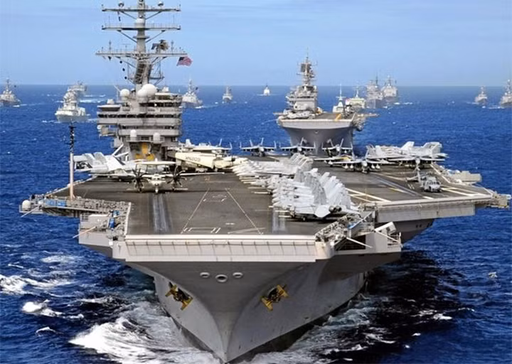 Tàu sân bay USS Ronald Reagan của Mỹ tham gia cuộc tập trận tại vùng biển gần bán đảo Triều Tiên. (Ảnh: Reuters)