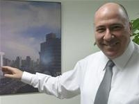 Nhà quản lý khách sạn quốc tế đầu tiên