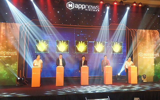 Các đại biểu chính thức khởi động ra mắt nền tảng Appnews.