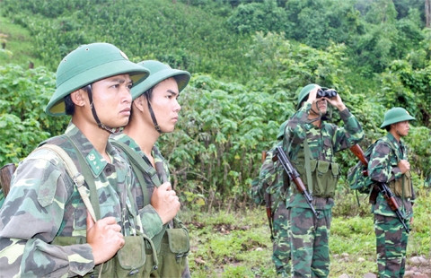Tăng cường tuần tra kiểm soát biên giới sẽ làm hạn chế nạn đưa người ra nước ngoài lao động trái phép. Ảnh: TRỌNG ĐỨC