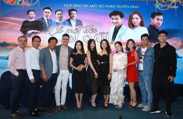 Đoàn làm phim trong buổi ra mắt phần 2.