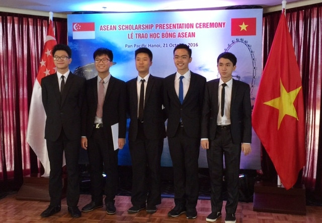 5 gương mặt học bổng ASEAN (Ảnh: L.H)
