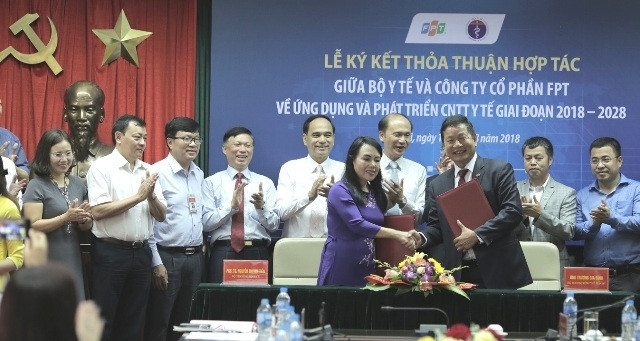 Bộ Y tế và Tập đoàn FPT ký kết thỏa thuận hợp tác về việc ứng dụng, phát triển công nghệ thông tin y tế.