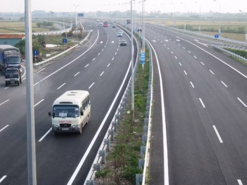 Tuyến đường Pháp Vân - Cầu Giẽ được thí điểm ứng dụng công nghệ thông tin trong xử lý vi phạm, giúp kiểm soát tốc độ, hành trình của phương tiện tham gia giao thông.