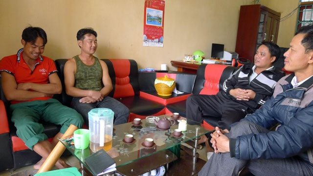 Lò Văn Sâm, Lò Văn Bương (từ trái sang) có tái nghiện sau khi ra trại không là nỗi lo thường trực của các cán bộ Trung tâm.