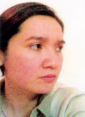 Đinh Thị Thắm  Poong -người con của núi rừng 