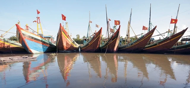Bến thuyền Lạch Vạn, Nghệ An. Ảnh: Trung Phong