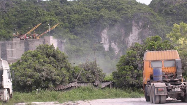 Lò vôi thủ công ở Khu công nghiệp Tam Điệp (xã Quang Sơn, TP Tam Điệp) gây ô nhiễm không khí.