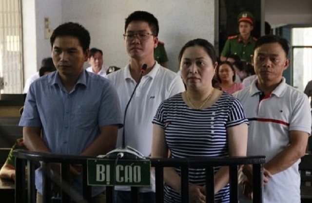 Các bị cáo tại phiên tòa.